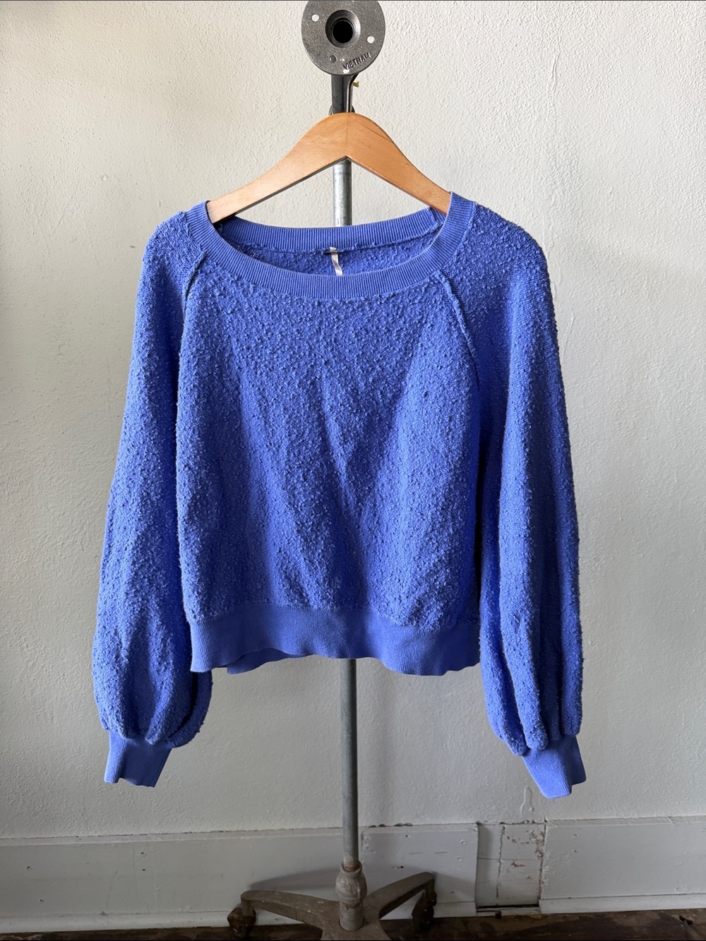 Free People Cropped Sweater Size Small